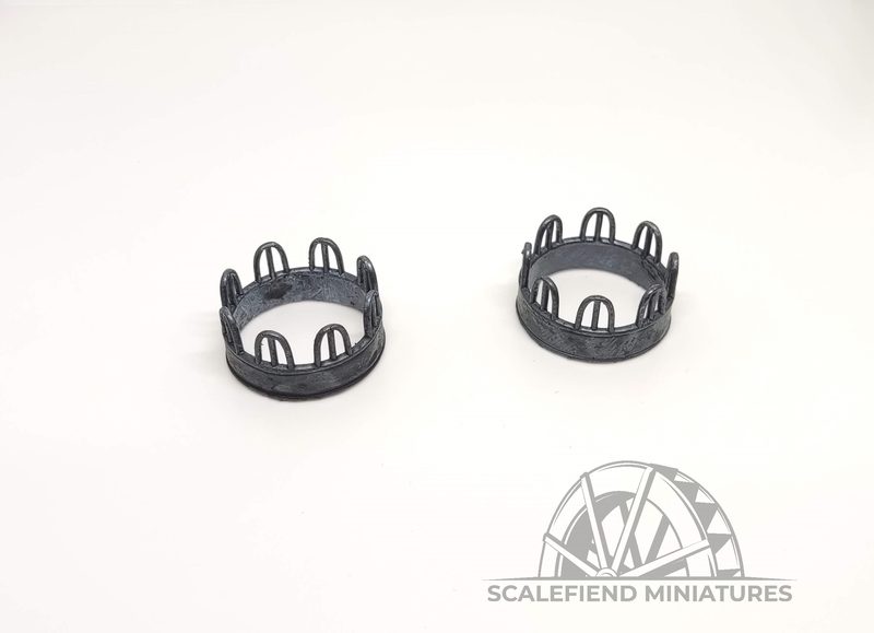 1/144 12mm Cattle Livestock feeders x2