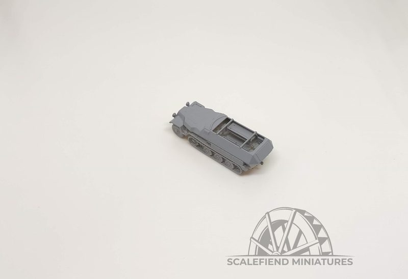 1/144 (12mm) German Sdkfz 251/8 Ausf C Ambulance half-track