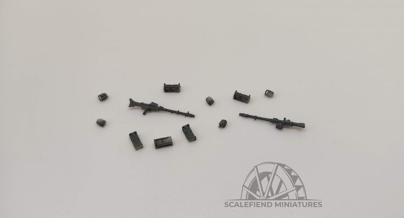 1/72 German MG34 Drum Magazine Gurttrommeltrager Trommel set