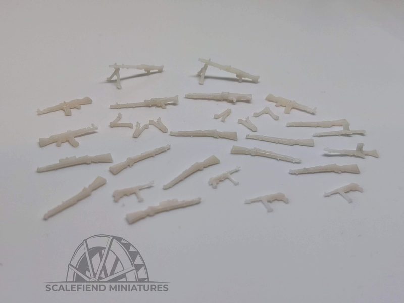 1/72 German WWII small arms (squad weapons) - rifles, SMG, LMG