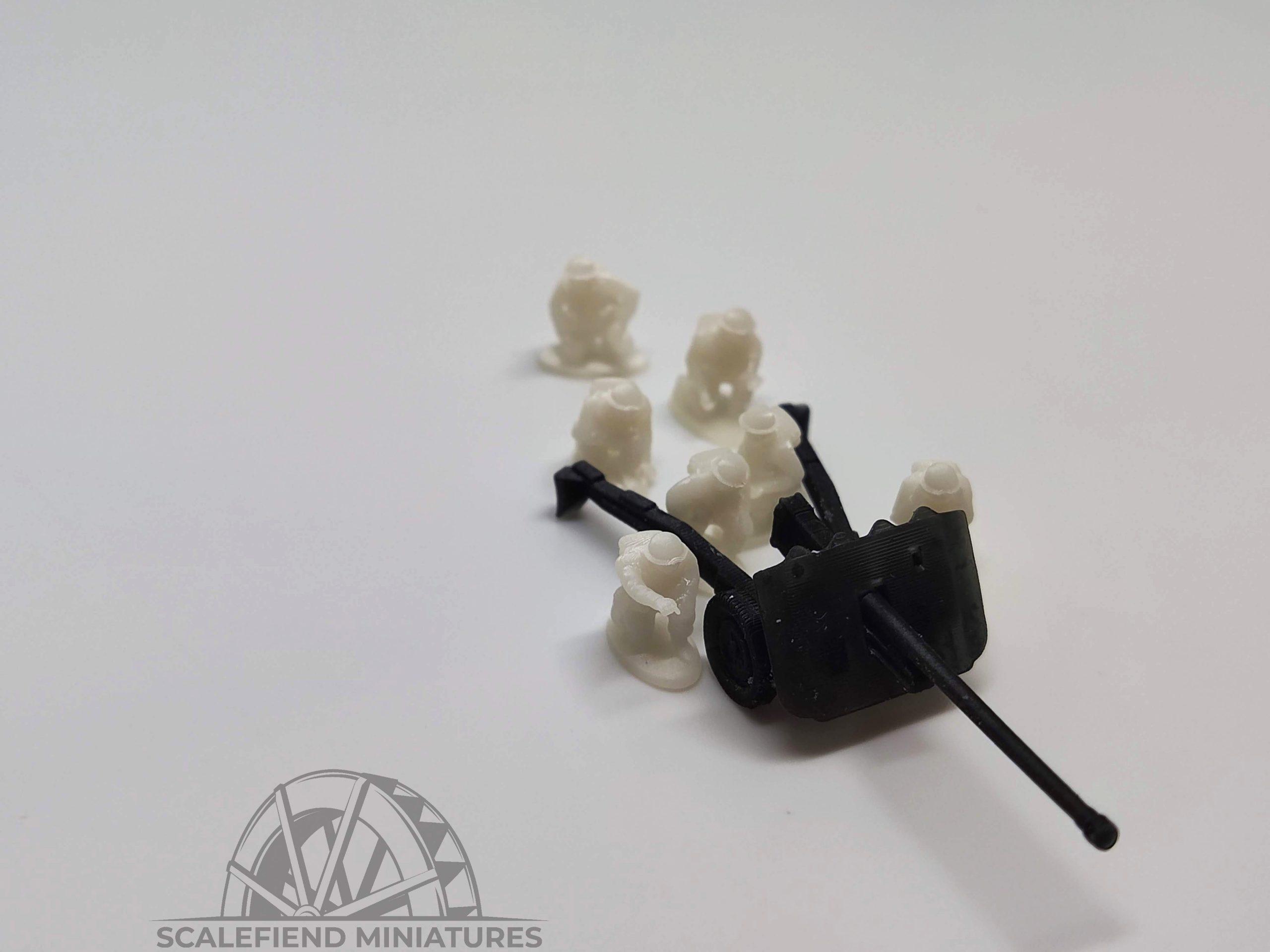 1/100 (15mm) British Infantry WWII Gun Crew (7 men) image 2