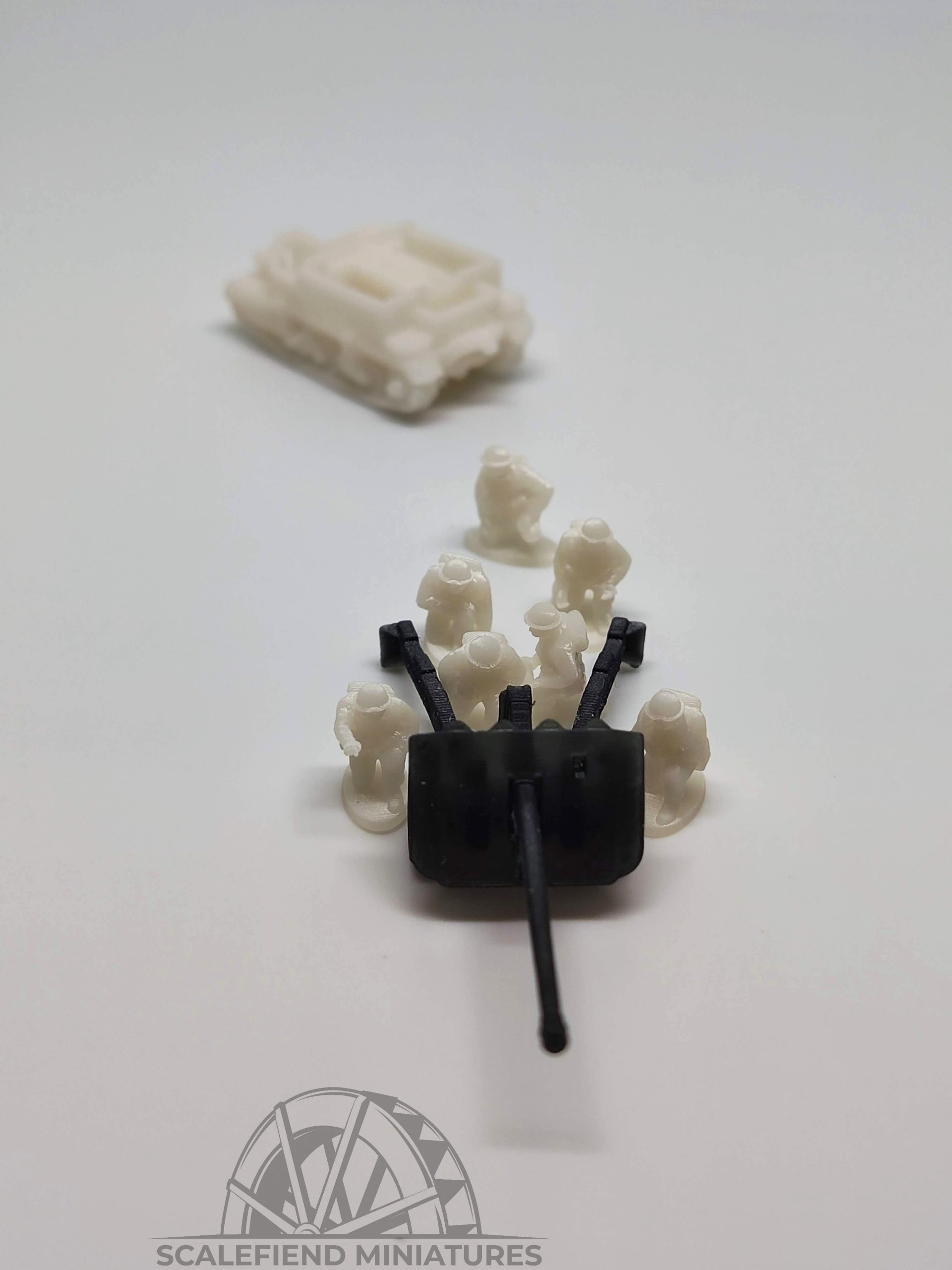 1/100 (15mm) British Infantry WWII Gun Crew (7 men) image 4