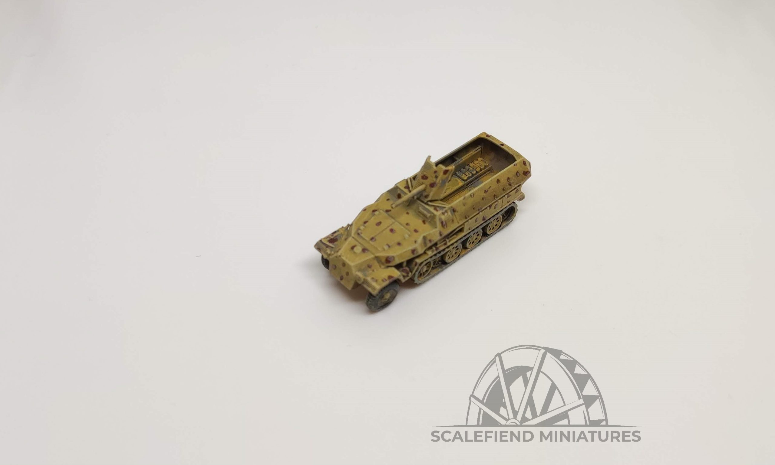 1/100 (15mm) German SDKFZ 251/10 Ausf C half-track image 2
