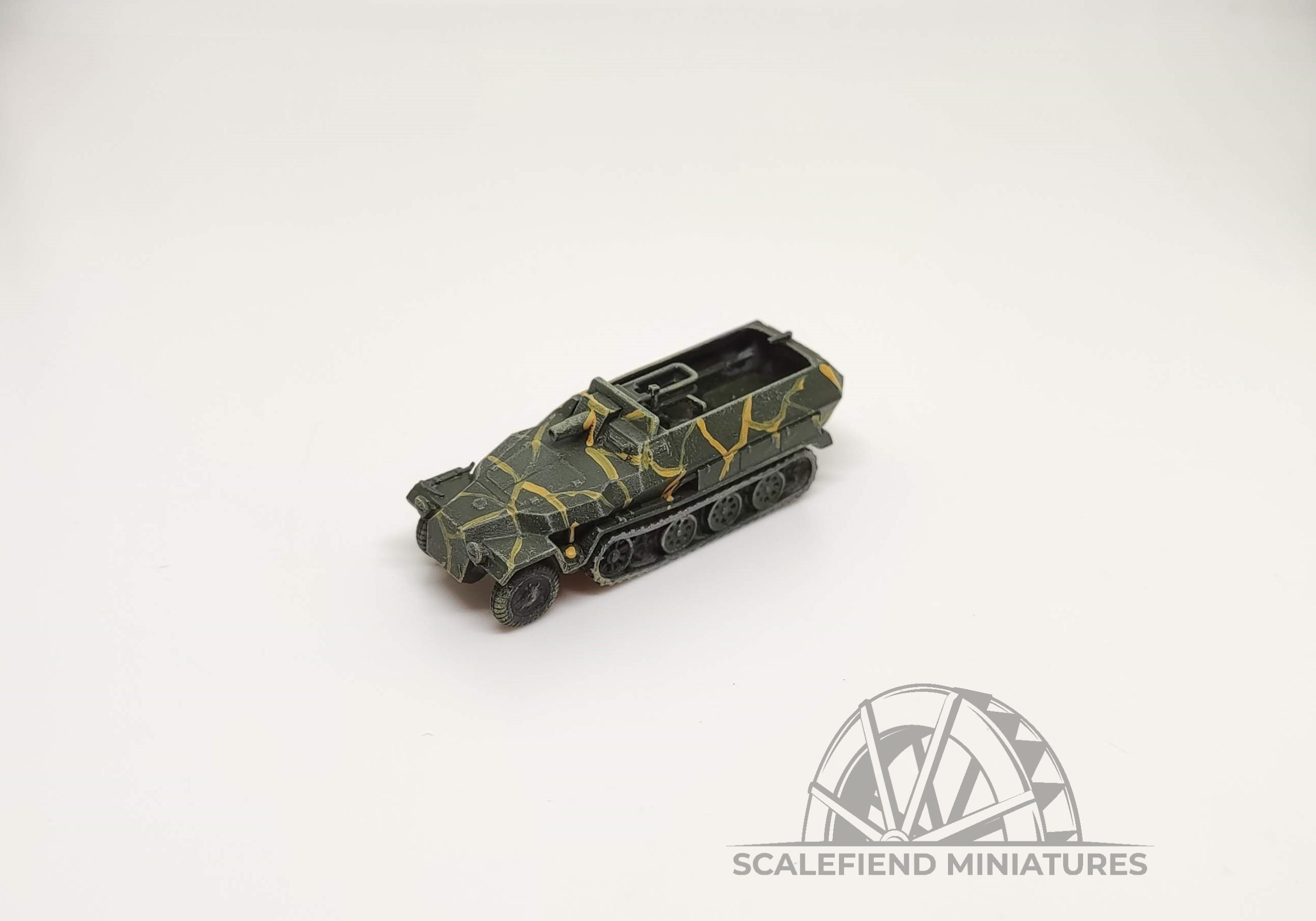 1/144 (12mm) German SDKFZ 251/9 C stummel half-track image 2