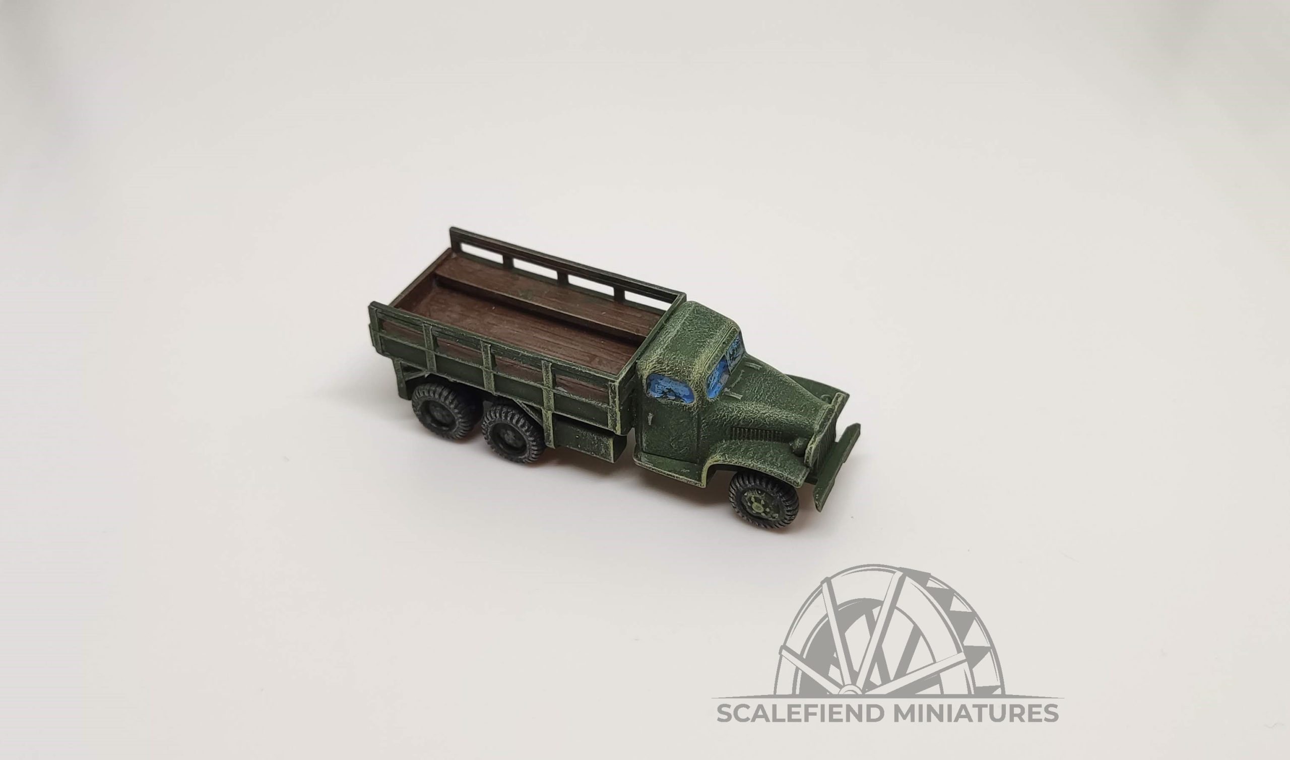 1/100 (15mm) US GMC 353 6x6 Truck with flatbed & benches image 1