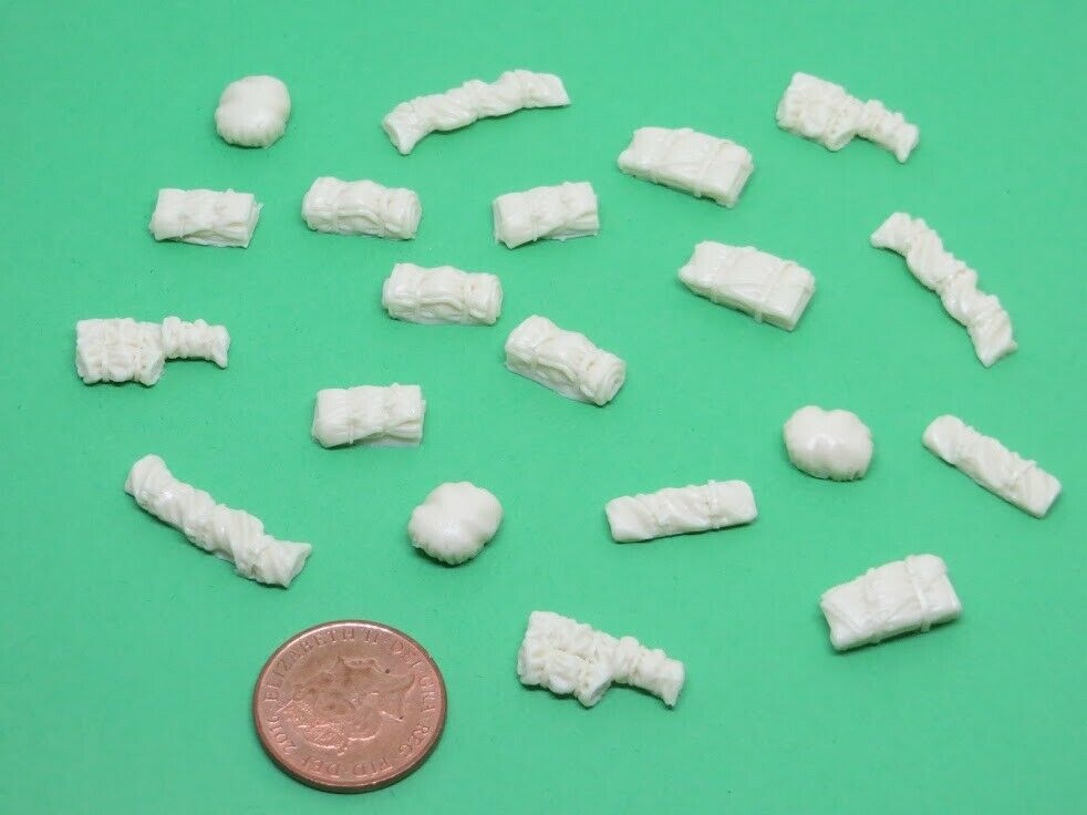 1/72 Vehicle bustowage bulk pack- tarps and bedrolls - pk3 image 6