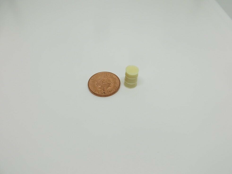 20mm 1/72 - 5 x Fuel drums / barrels image 5